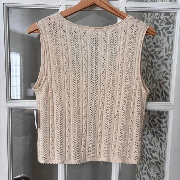 ☘️OLD NAVY Crochet Tie Vest Sz M NWT - Picture 4 of 10